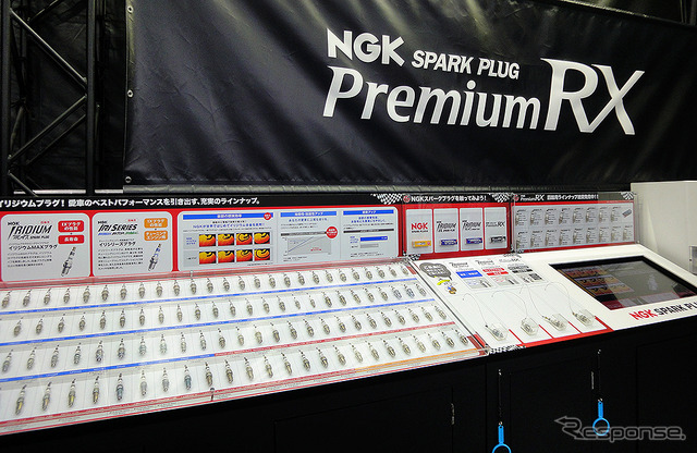 SUPER GT 第2戦 富士スピードウェイに出店したNGK/NTKブース