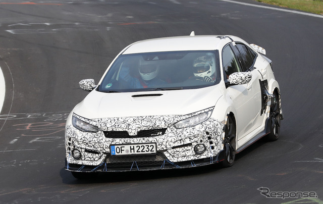 ホンダ シビックタイプR「グランドツアラー」(仮)スクープ写真