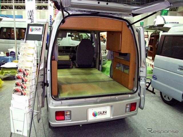 【キャンピング&RVショー08】出展車両182台、愛犬歓迎ムードで開幕