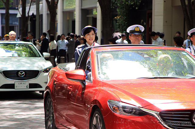 マツダ・アテンザパレードカー(5月10日、東京丸の内交通安全パレード)