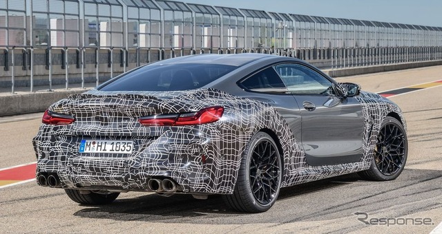 BMW M8 クーペ 新型の開発プロトタイプ