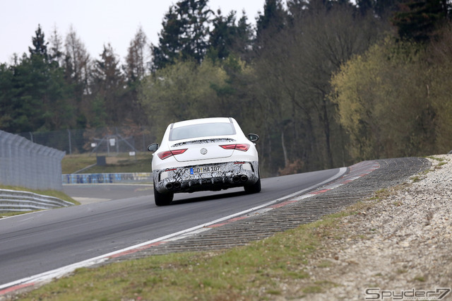 メルセデス AMG CLA45 スクープ写真