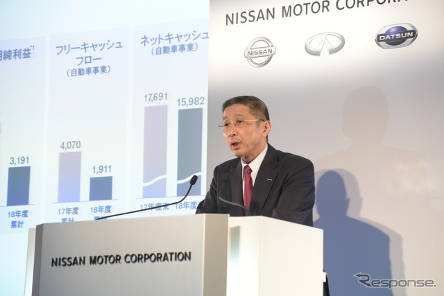 決算を発表する日産自動車の西川社長