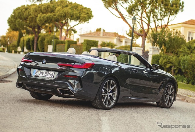 BMW 8シリーズコンバーチブル(M850i xDriveコンバーチブル)