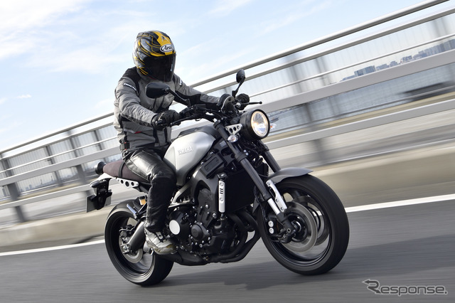 ヤマハ XSR900(参考画像)