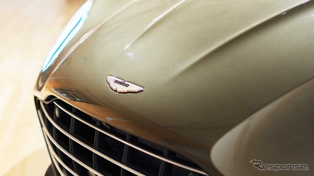 アストンマーティン DBSスーパーレッジェーラ の「オン・ハー・マジェスティズ・シークレット・サービス」(『女王陛下の007』)仕様