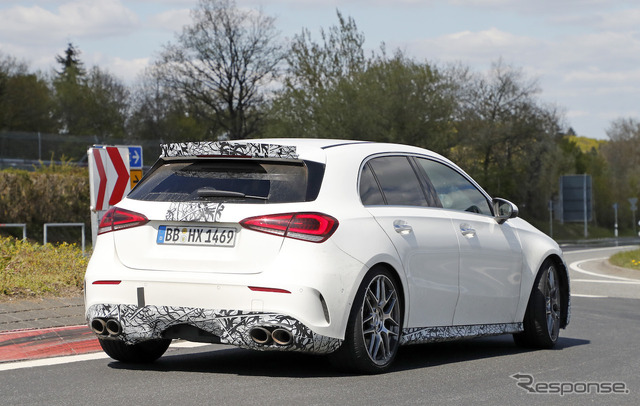 メルセデス AMG A45 新型スクープ写真　