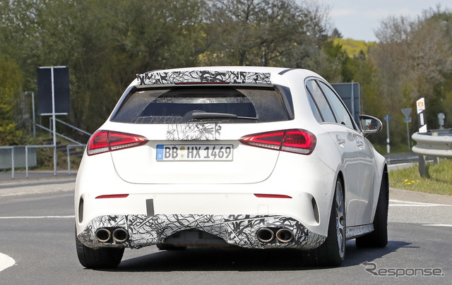 メルセデス AMG A45 新型スクープ写真