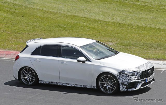 メルセデス AMG A45 新型スクープ写真