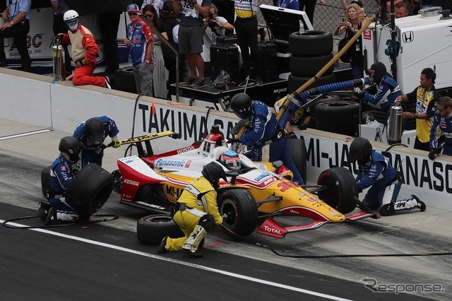 佐藤琢磨のピット・ストップ(第103回インディ500)。