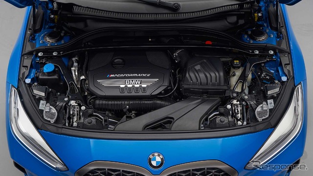 BMW 1シリーズ 新型の M135i xDrive