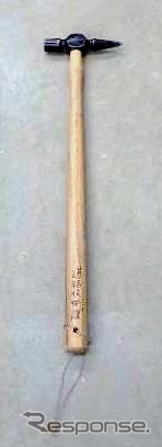 打音ハンマー(全長約30cm)
