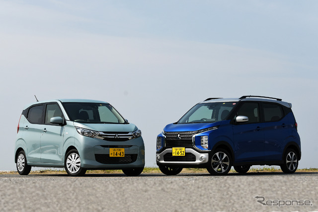 三菱 eKクロス とeKワゴン(右)