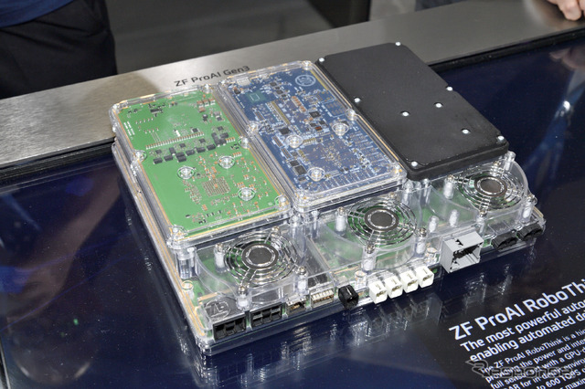 ZFブース(人とくるまのテクノロジー展2019横浜)
