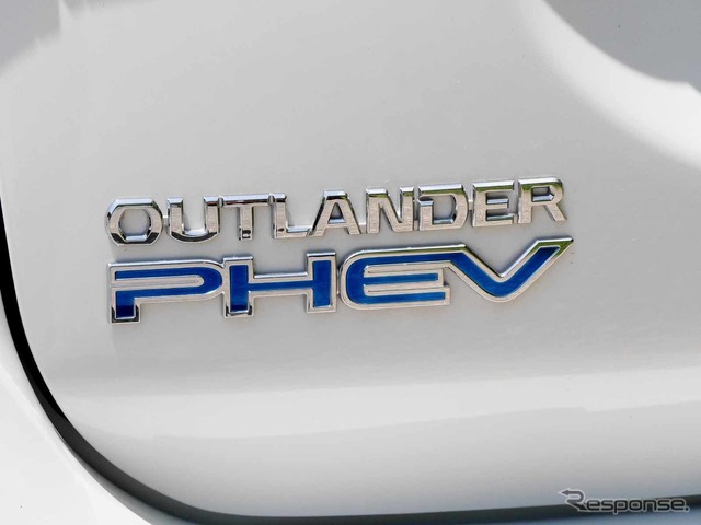 三菱 アウトランダーPHEV(Sエディション)