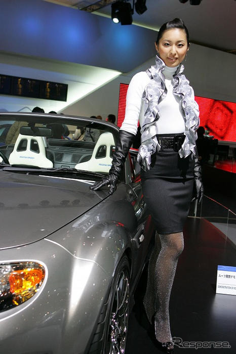 【東京オートサロン08】コンパニオン写真蔵…マツダ その2