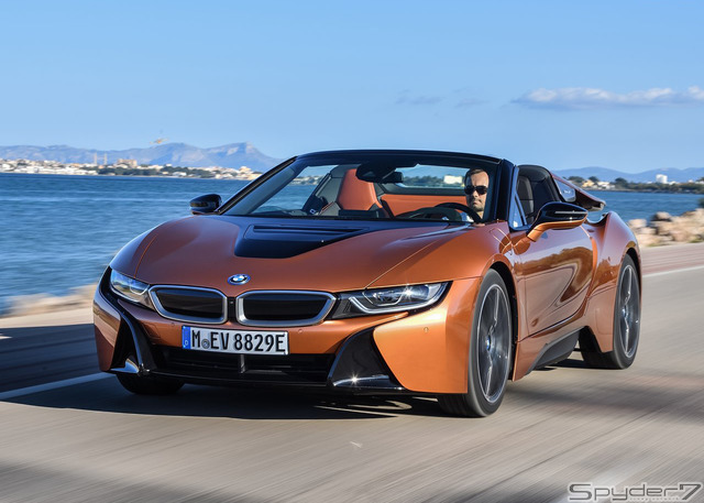 BMW i8 ロードスター（参考画像）