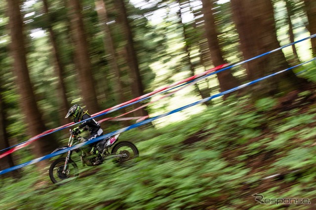 【JNCC 第4戦】初開催の全開コース戸狩で、馬場大貴が渡辺学に迫る