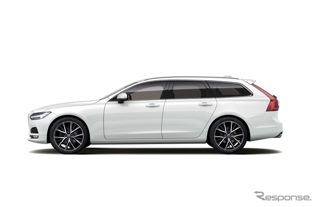 V90 D4 ノルディック エディション（クリスタルホワイトパールｘアンバー）