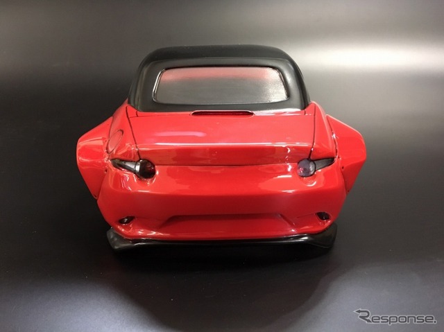 1/10スケールRCカー用ボディ「PANDEM MAZDA ROADSTER」