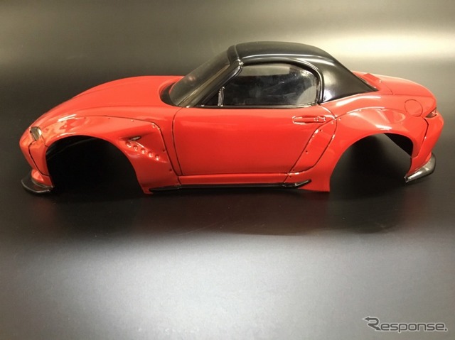 1/10スケールRCカー用ボディ「PANDEM MAZDA ROADSTER」