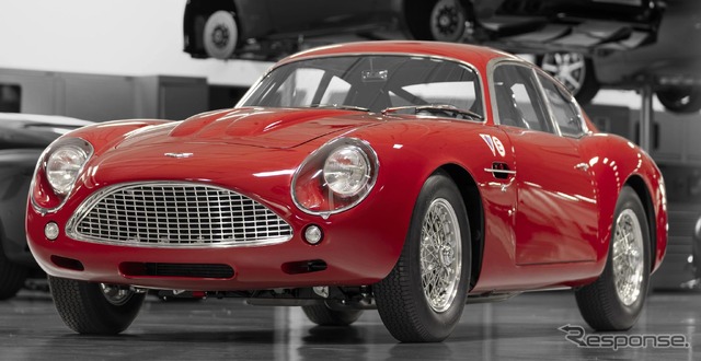 アストンマーティン DB4 GT Zagato コンティニュエーション