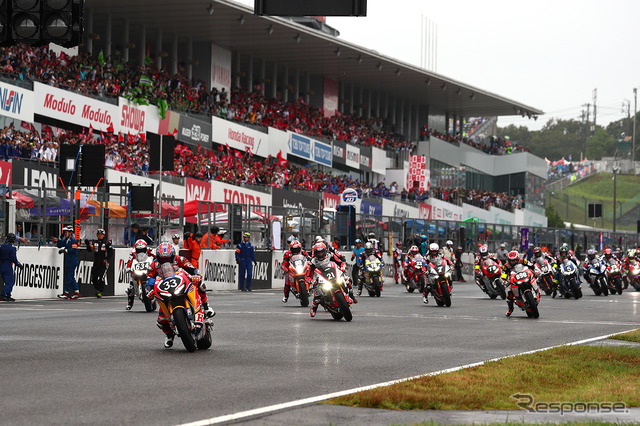 鈴鹿8耐スタート(2018年)