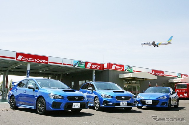 左からWRX STI、レヴォーグ STIスポーツ、BRZ STIスポーツ