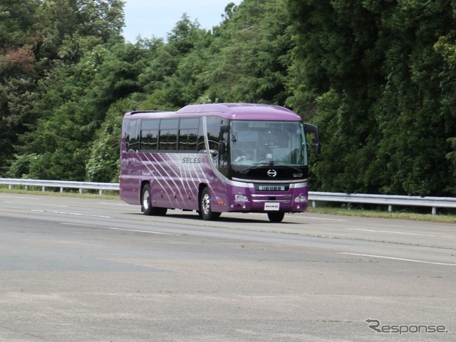 日野自動車安全技術試乗会