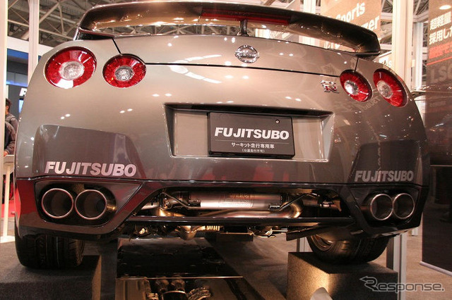 【東京オートサロン08】写真蔵…フジツボ GT-R
