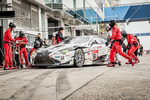 トヨタ自動車社員メカニックとLEXUS LC