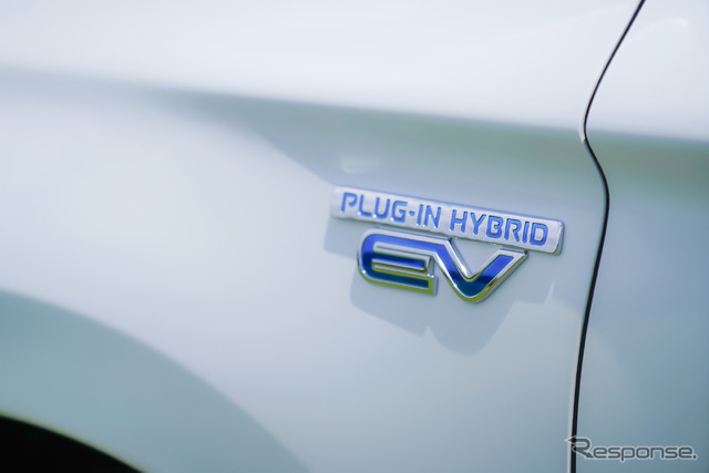 三菱 アウトランダーPHEV Sエディション