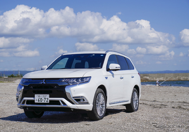 三菱 アウトランダーPHEV Sエディション