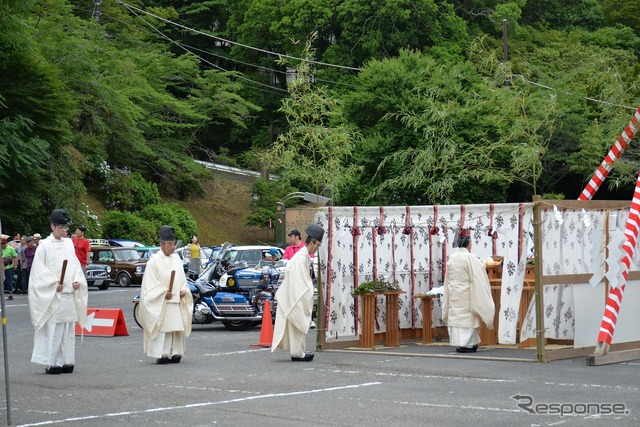 笠間稲荷神社 車の茅の輪くぐり