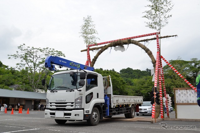 笠間稲荷神社 車の茅の輪くぐり