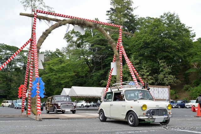 笠間稲荷神社　車の茅の輪くぐり