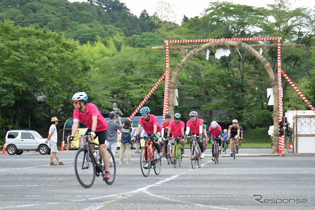 笠間稲荷神社　車の茅の輪くぐり