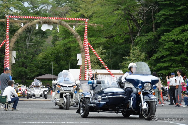 笠間稲荷神社 車の茅の輪くぐり
