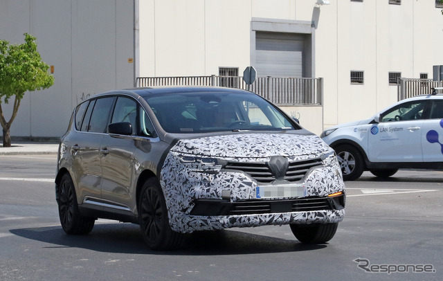 ルノー エスパス 改良新型(スクープ写真)