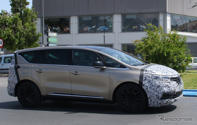 ルノー エスパス 改良新型(スクープ写真)