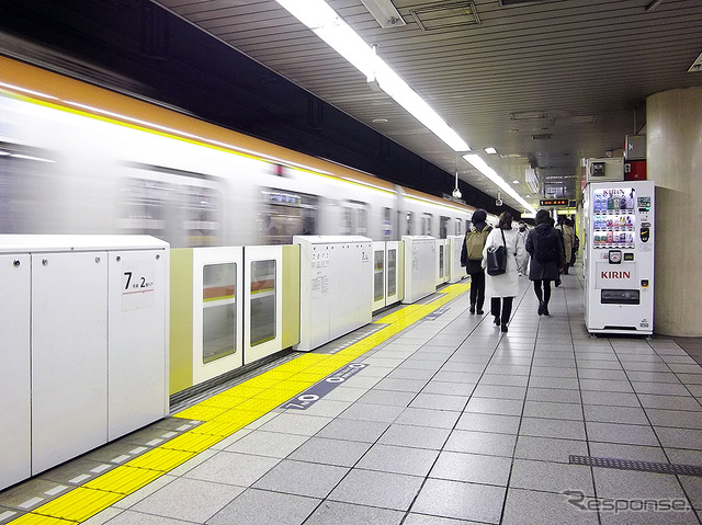 今回、混雑予想箇所と時間が公表された駅のひとつとなっている有楽町駅。