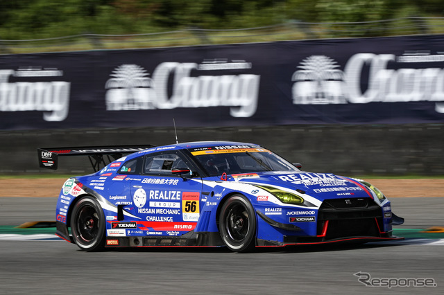 GT300クラス決勝2位の#56 GT-R。