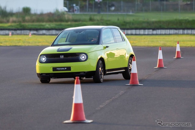 ホンダ e の最新プロトタイプ