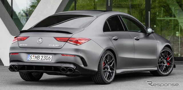 メルセデスAMG CLA45S 4MATIC+ 新型