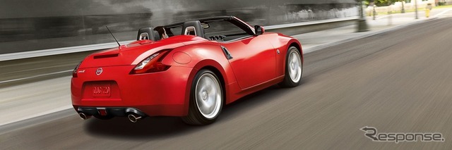 日産370Zロードスター(フェアレディZロードスターに相当)