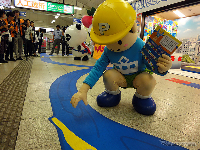 京成立石駅に出現した「けいせいたていしプラレール駅」