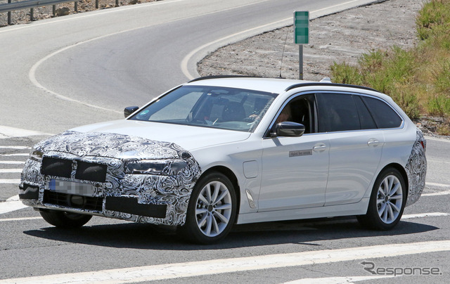 BMW 5シリーズツーリング 改良新型(スクープ写真)