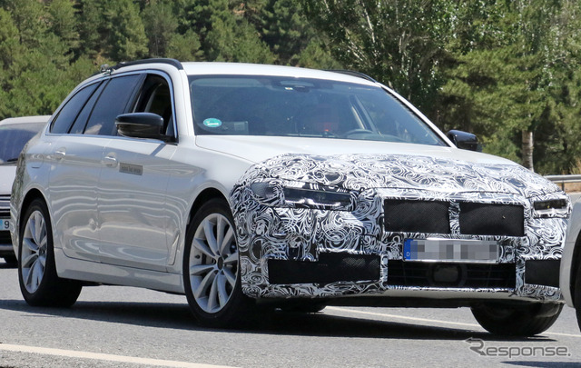 BMW 5シリーズツーリング 改良新型(スクープ写真)