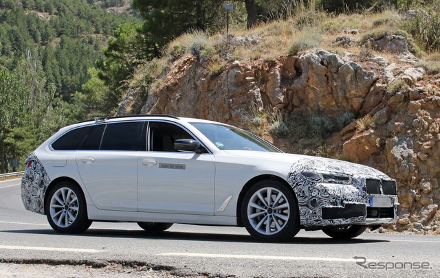 BMW 5シリーズツーリング 改良新型(スクープ写真)