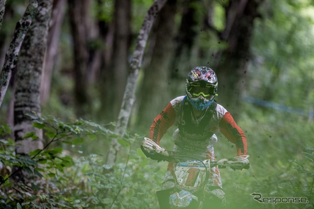 【JNCC 第5戦】日本代表の意地を賭けて、ベテラン渡辺と若手馬場がぶつかりあう